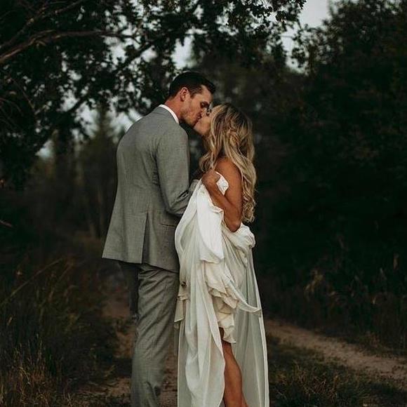 Meet your Posher, Taylor - Picture 1 of 1